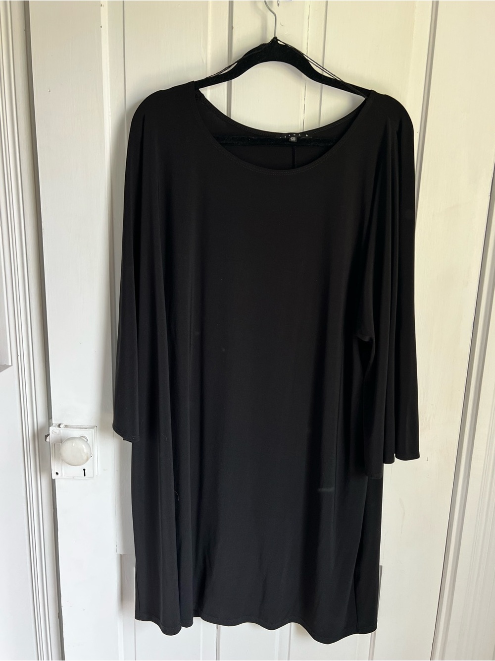 Tiana B. Women’s Black Long Sleeve with Openings Shoulder Shift Dress size 2XL